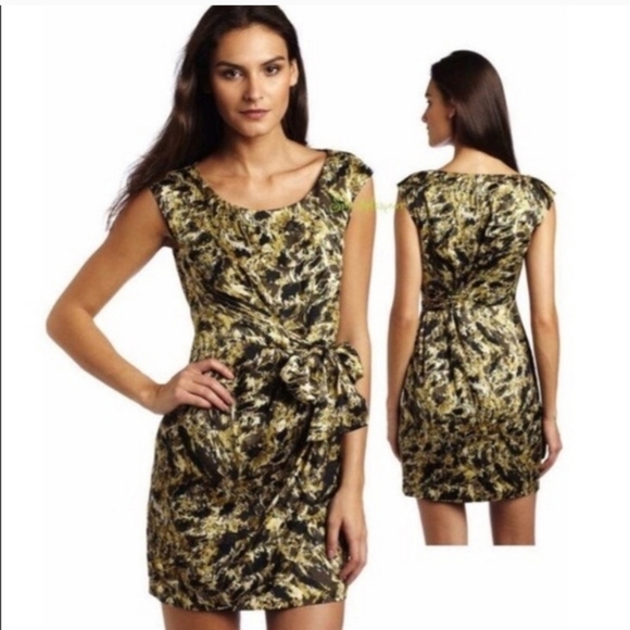 Vince Camuto Dresses & Skirts - Vince Camuto Dress Faux Wrap Lined Sleeveless Camo With Tie Size 10P